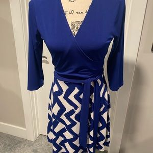 LEOTA FAUX WRAP DRESS SIZE S